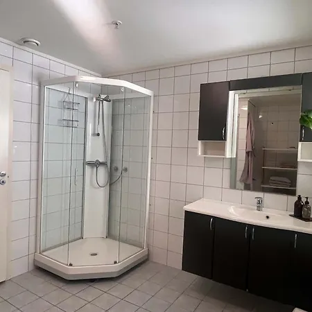 Centre - Modern 2br Берген